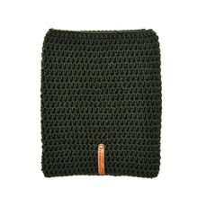 Load image into Gallery viewer, Hunter Green Infinity Scarf and Beanie Set
