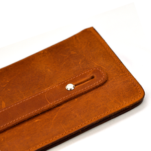Load image into Gallery viewer, Crazy Horse Leather Metro Clutch - Camel
